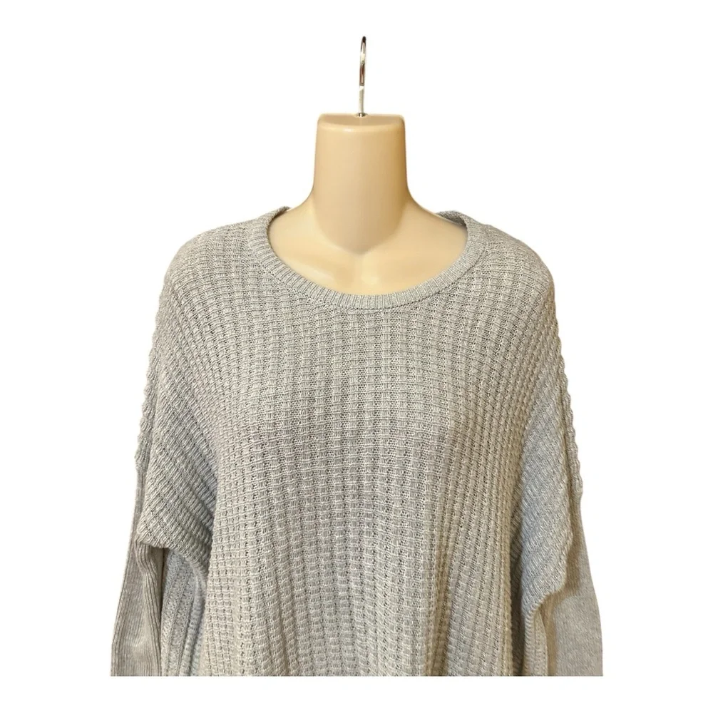 Revolve Sen‎ Asymmetrical Hem Gray Knit Sweater OS